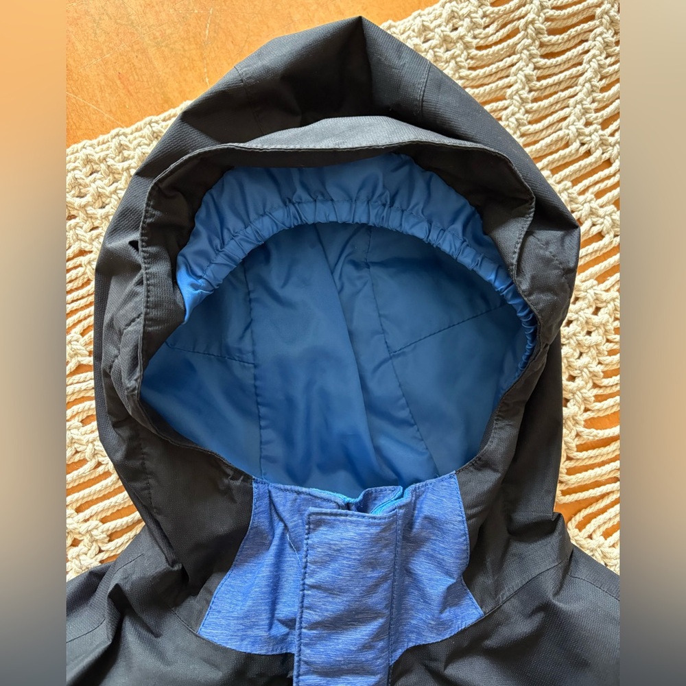 The North Face Boys Blue and Black DryVent Jacket 10/12 - Picture 5 of 6